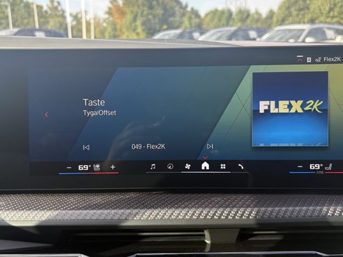 New 2026 BMW XM Label Red image 22