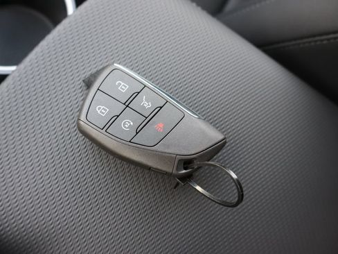 New 2027 Chevrolet Equinox LT w/ Convenience Package II FWD image 34