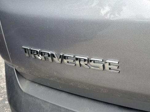 Used 2018 Chevrolet Traverse LS image 5