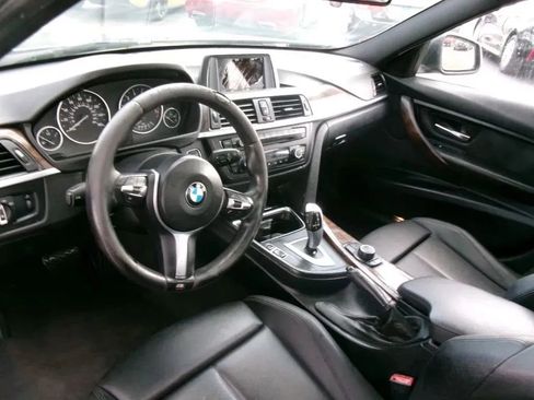 Used 2015 BMW 320i Sedan RWD image 9