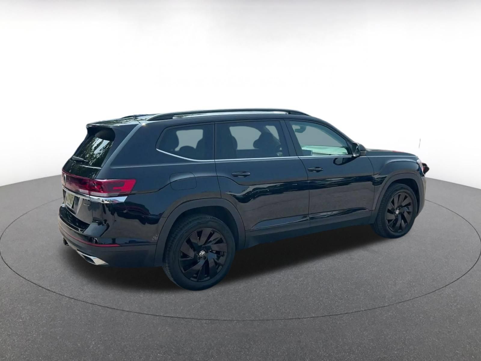 Used 2026 Volkswagen Atlas SE AWD/4WD image 14