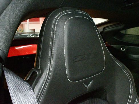 Used 2017 Chevrolet Corvette Z06 w/ Z07 Performance Package image 10