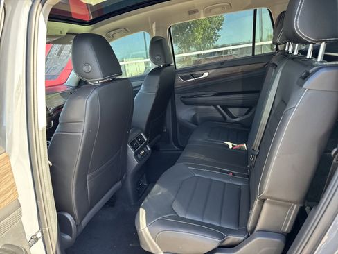 New 2026 Volkswagen Atlas SEL image 18