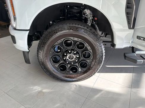 Used 2025 Ford F250 Lariat w/ Lariat Ultimate Package image 29