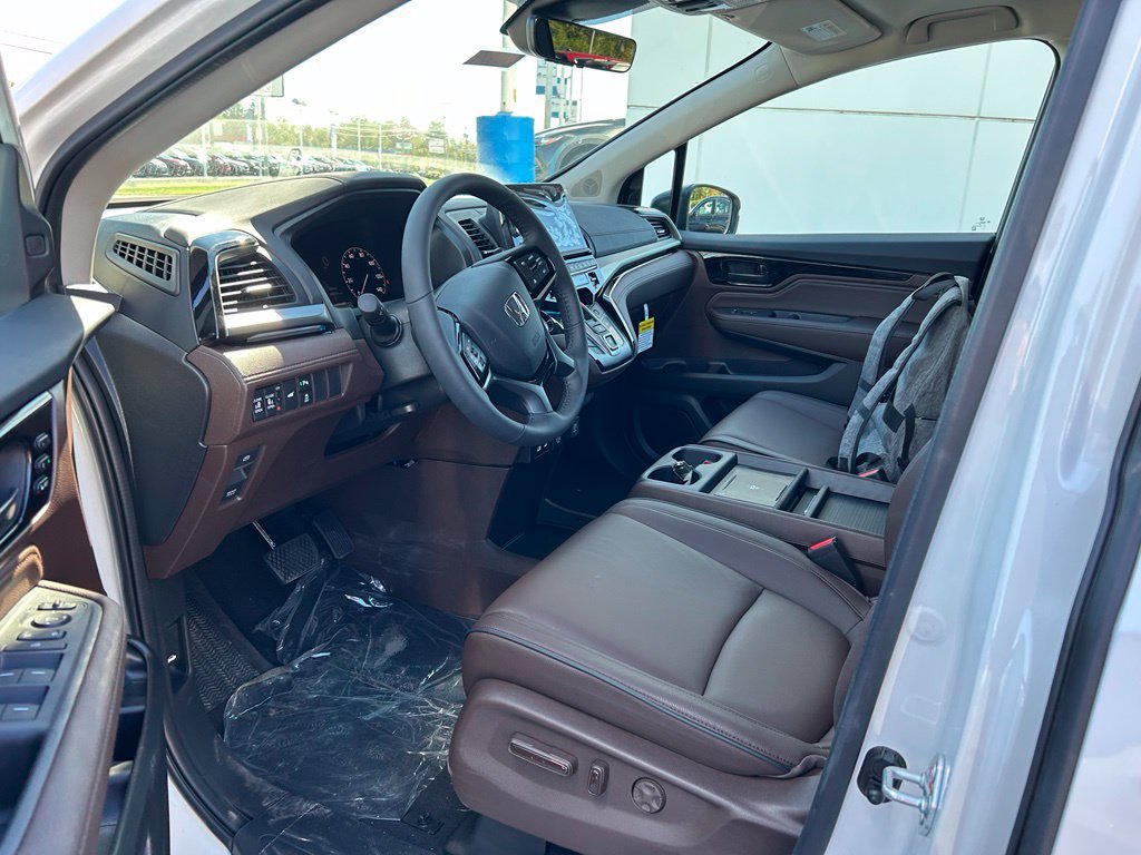 New 2026 Honda Odyssey Touring image 10