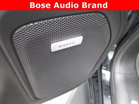 Used 2021 Chevrolet Silverado 1500 LT Trail Boss w/ LT Trail Boss Premium Package image 16