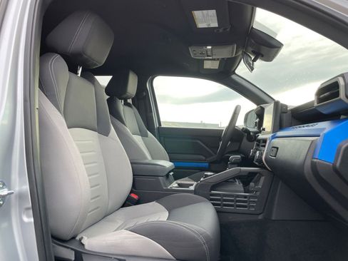 Used 2025 Toyota Tacoma TRD Off-Road image 35