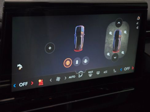 New 2026 Lincoln Nautilus Premier w/ Jet Appearance Package AWD/4WD image 24