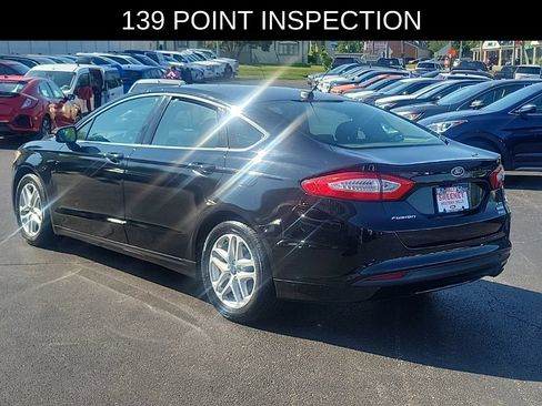 Used 2016 Ford Fusion SE w/ Equipment Group 202A FWD image 3