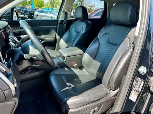 Used 2023 Kia Sorento S FWD image 14
