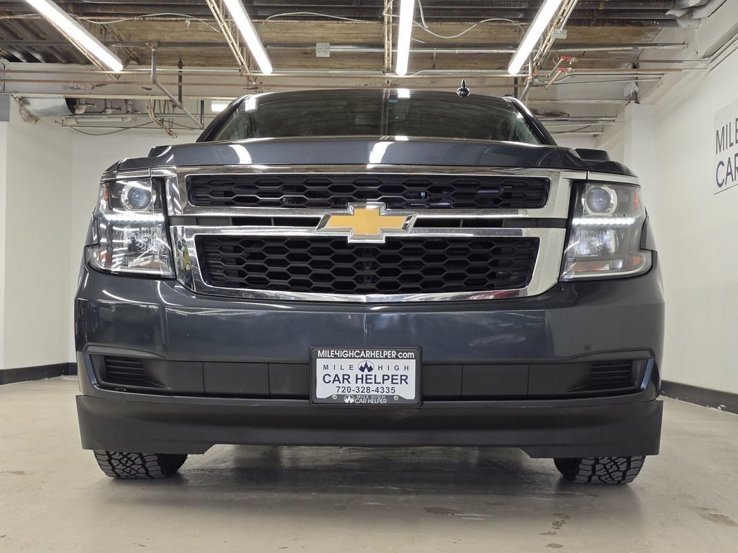 Used 2019 Chevrolet Suburban LT AWD/4WD image 3