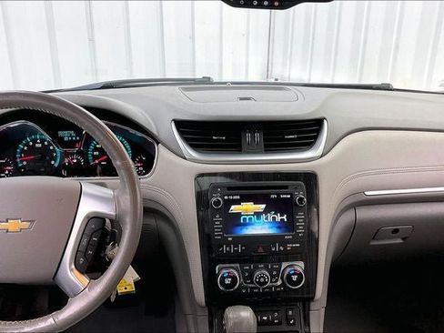 Used 2016 Chevrolet Traverse LTZ AWD/4WD image 6