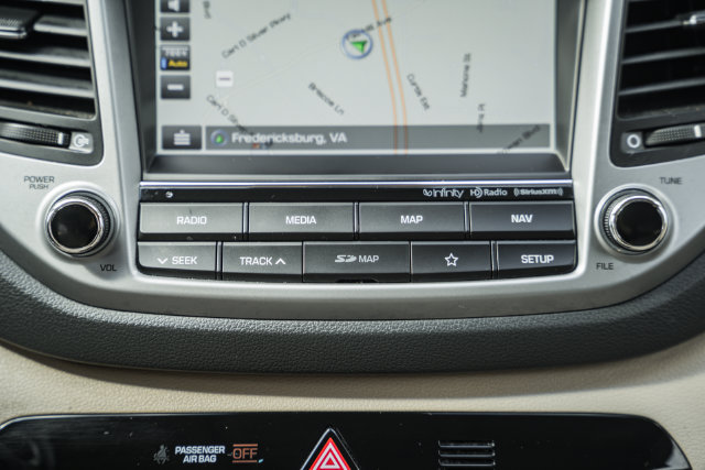 Used 2018 Hyundai Tucson SEL Plus w/ Cargo Package FWD image 22