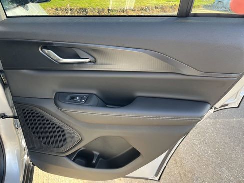 New 2025 Jeep Grand Cherokee Laredo X image 12