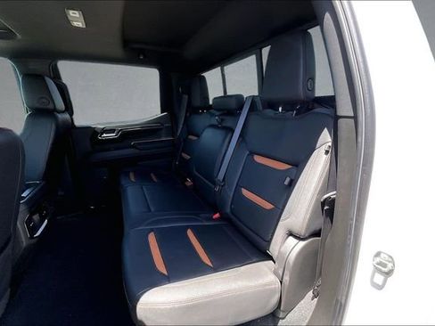 Used 2022 GMC Sierra 1500 AT4 w/ AT4 Premium Package AWD/4WD image 26