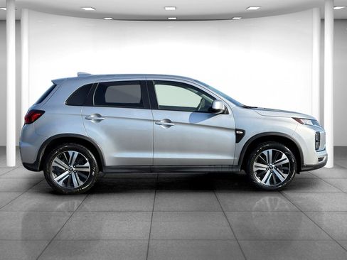Used 2025 Mitsubishi Outlander Sport AWD image 8