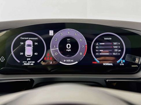 Certified 2025 Porsche Cayenne S AWD/4WD image 16