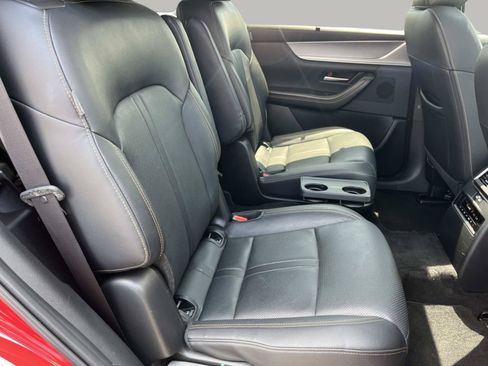 Used 2024 MAZDA CX-90 3.3 Turbo w/ Preferred Plus AWD/4WD image 22