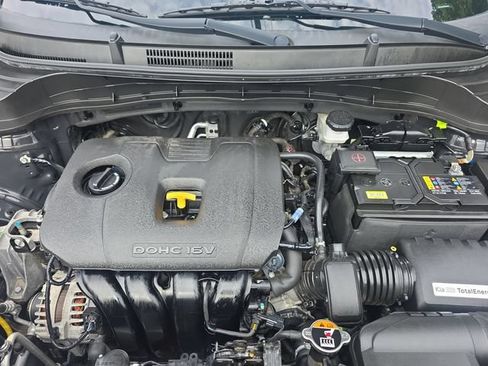 Used 2023 Kia Soul LX w/ LX Technology Package FWD image 24