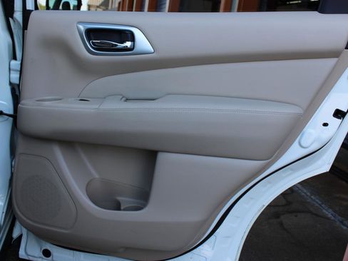 Used 2017 Nissan Pathfinder Platinum w/ Cargo Package FWD image 45
