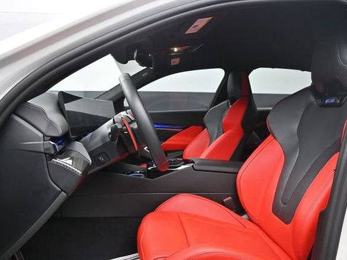 Used 2025 BMW M5 w/ Carbon Package AWD/4WD image 10