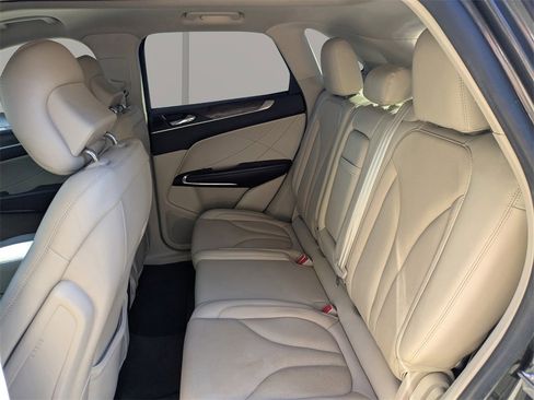 Used 2019 Lincoln MKC Reserve w/ MKC Technology Package image 14