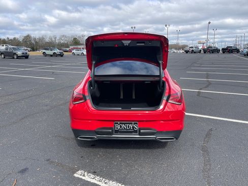 Used 2020 Mercedes-Benz CLA 250 4MATIC w/ Premium Package image 16