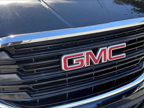 Used 2020 GMC Terrain SLE FWD image 29