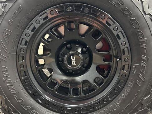 Used 2019 Jeep Wrangler Unlimited Sport S image 25