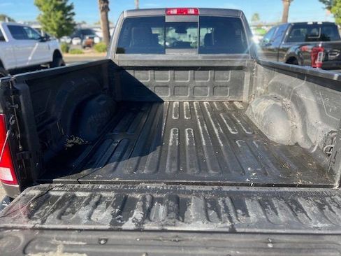 Used 2018 RAM 2500 Big Horn w/ Sport Appearance Group AWD/4WD image 19