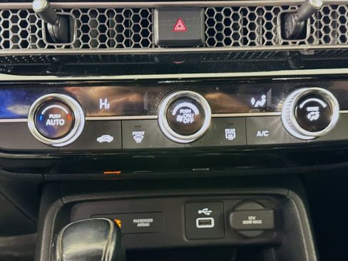 Used 2023 Honda Civic Sport image 16