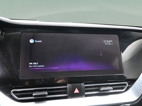 Used 2022 Kia Niro EX Premium FWD image 28