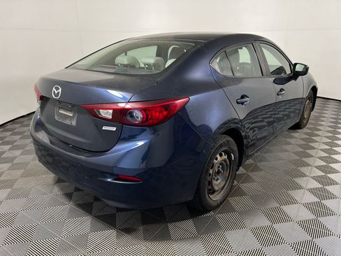Used 2018 MAZDA MAZDA3 Sport FWD image 5