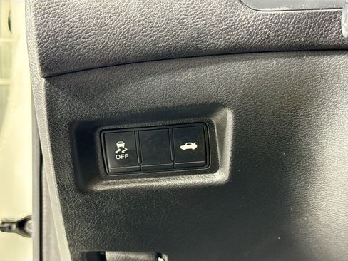 Used 2017 INFINITI Q50 Red Sport 400 image 10