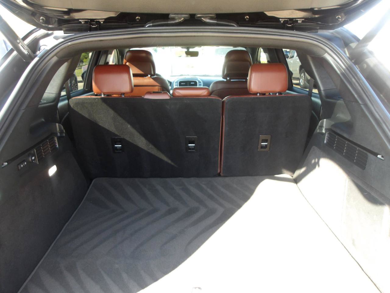 Used 2019 Lincoln Nautilus Reserve w/ Driver Assistance Package AWD/4WD image 13