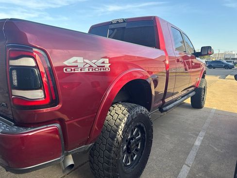 Used 2022 RAM 2500 Laramie w/ Night Edition AWD/4WD image 5