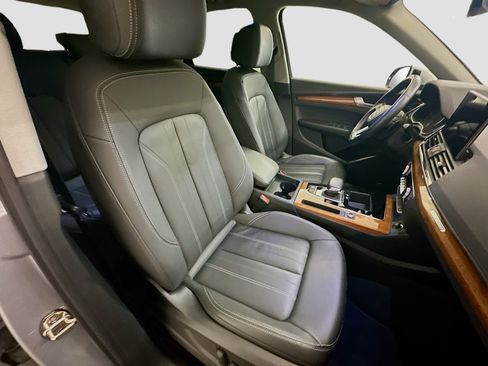 Used 2023 Audi Q5 2.0T Premium w/ Convenience Package AWD/4WD image 34
