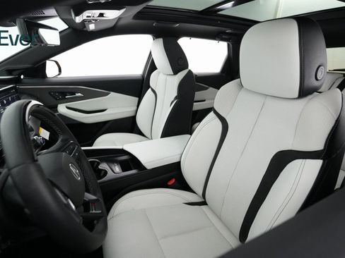 Used 2024 Acura ZDX Type S image 7