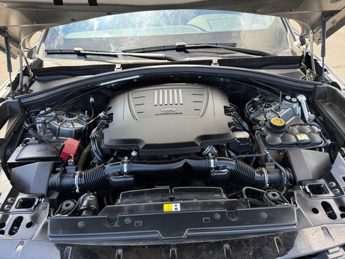 Used 2019 Land Rover Range Rover Velar R-Dynamic SE image 21