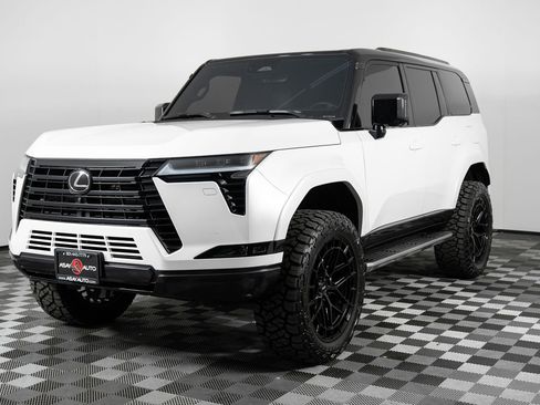 Used 2025 Lexus GX 550 image 2