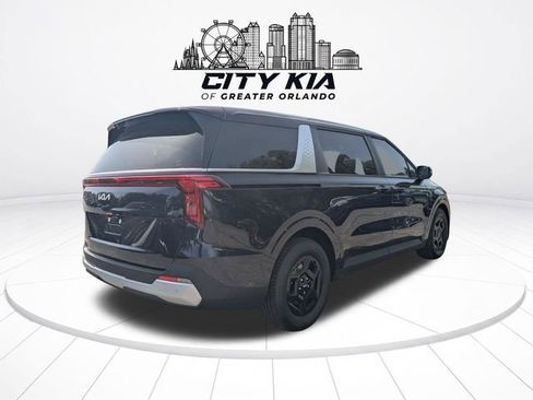 New 2026 Kia Carnival FWD image 4