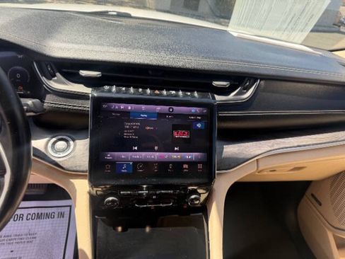 Used 2021 Jeep Grand Cherokee L Limited RWD image 12