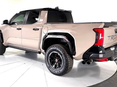 Used 2025 Toyota Tacoma TRD Pro AWD/4WD image 7
