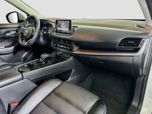 Used 2023 Nissan Rogue SV w/ SV Premium B Package FWD image 30