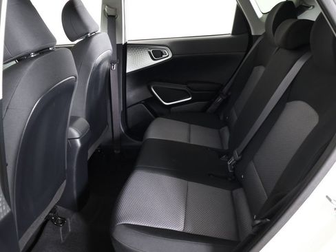 Used 2024 Kia Soul LX w/ Option Group 015 FWD image 31