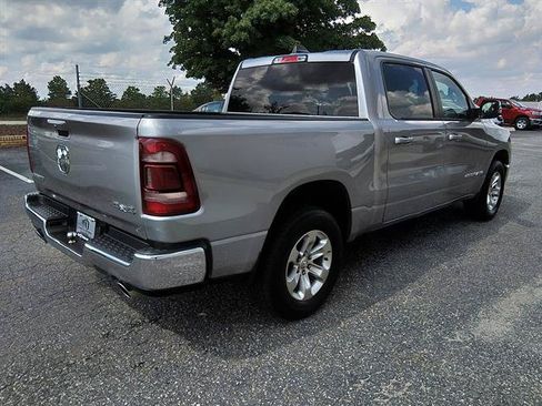Used 2024 RAM 1500 Laramie AWD/4WD image 3