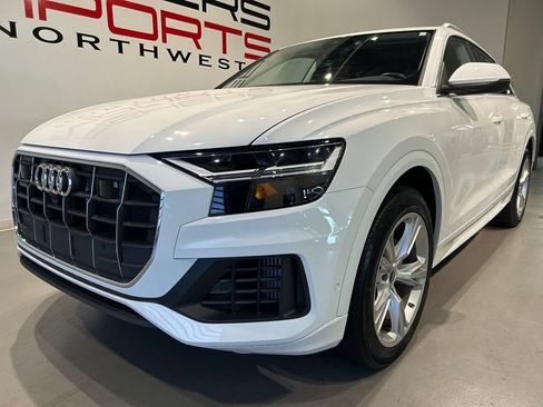 Used 2022 Audi Q8 Premium Plus AWD/4WD image 2