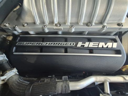 Used 2022 Dodge Challenger SRT Hellcat w/ Plus Package RWD image 43