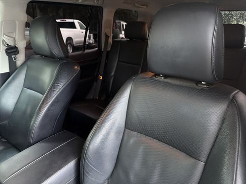 Used 2017 Lexus GX 460 Premium w/ Premium Package AWD/4WD image 18