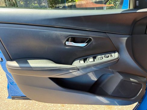 Used 2025 Nissan Sentra SV FWD image 18